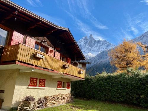 Les Praz-de-Chamonix Ski Chalet | Chalet Baraka Vue MontBlanc