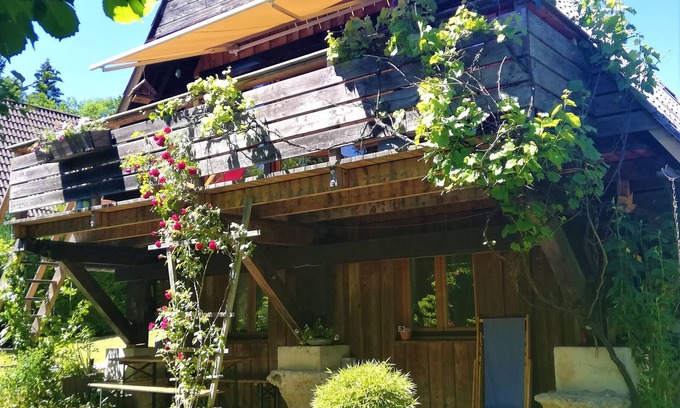 Feichten Ski Chalet | Chalet Charming cottage with garden, nature, stream, forest, tranquility