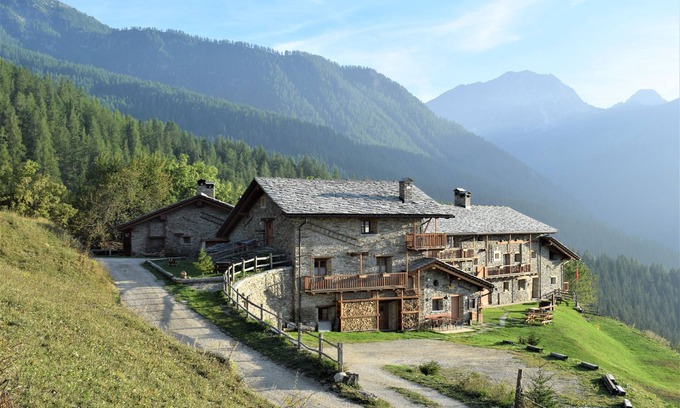Marmora Ski Chalet | Chalet 'Civico 13' with Mountain View, Shared Garden and Wi-Fi
