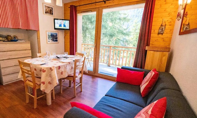 Valfrejus Apartment | Chalet De Florence - 2 Rooms for 4 People
