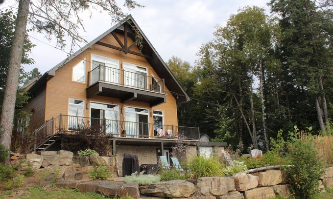 Mandeville Ski Chalet | Chalet du Lac Rose - Bord de l'eau & Spa