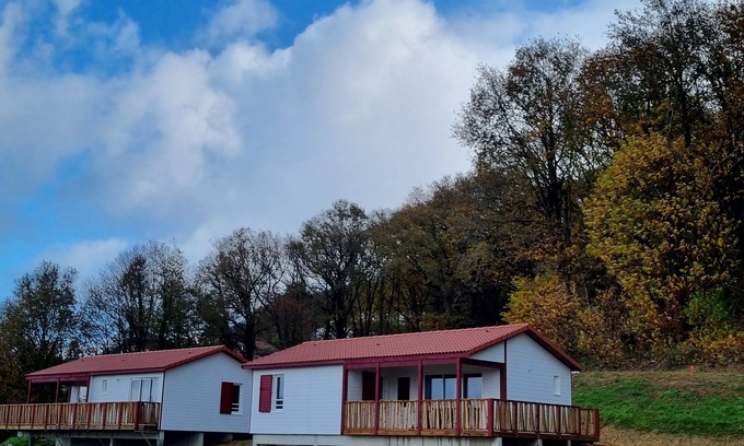 Hasparren Ski Chalet | Chalet Etxean, 1 à 6 Personnes, Terrain et Piscine