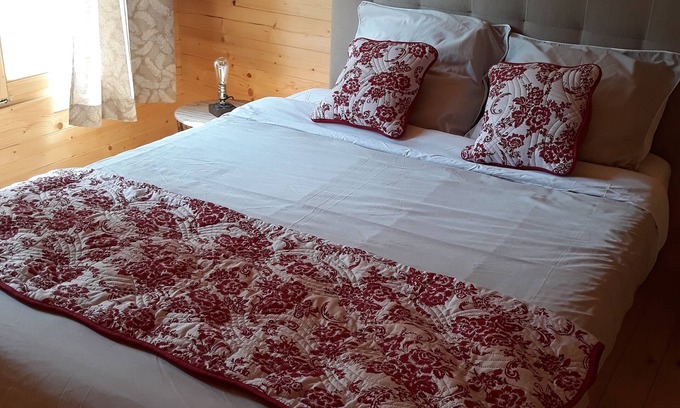Montignac Ski Chalet | Chalet/gîte Indépendant, 1 Chambre, Piscine, Près de Lascaux IV