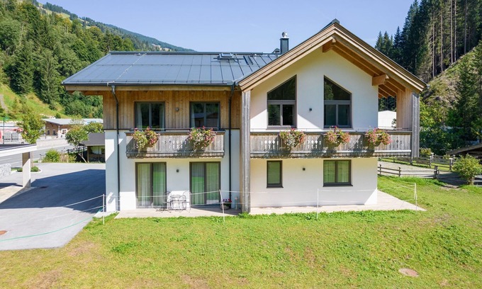 Saalbach Ski Chalet | Chalet in Saalbach near Ski Slopes