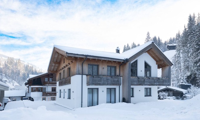Saalbach Ski Chalet | Chalet in Saalbach near Ski Lift