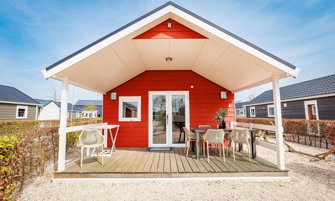 Maurik Cottage | Chalet in Maurik by Recreational Lake