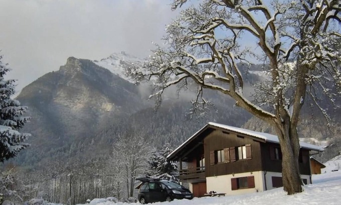 Taninges Ski Chalet | Chalet in Taninges.