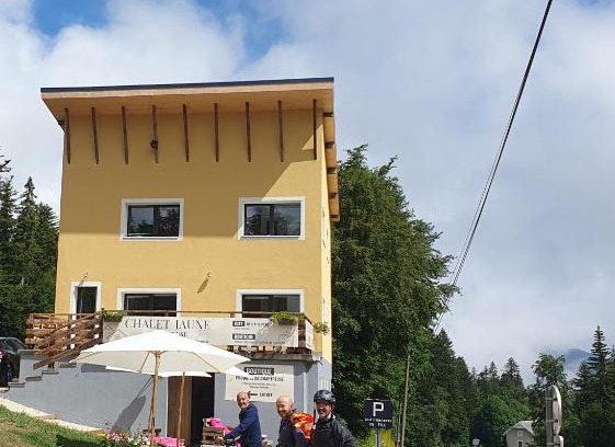 Sarcenas House | Chalet Jaune PINEA