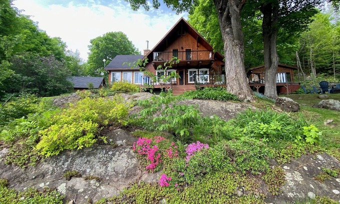 Notre-Dame-de-Pontmain Cabin | Chalet Ladouceur du Lac