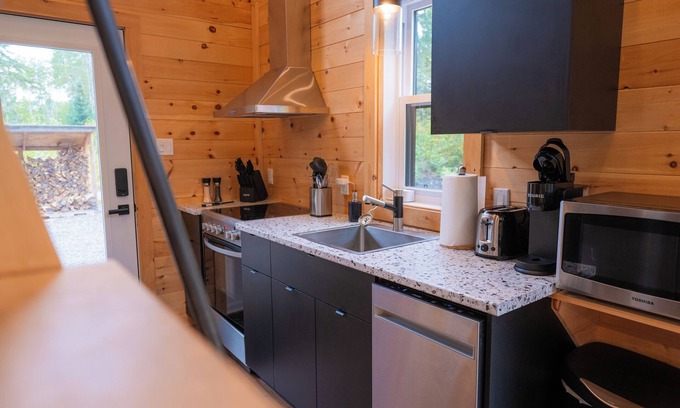 Mauricie Ski Chalet | Chalet le panorama - Waterfront!