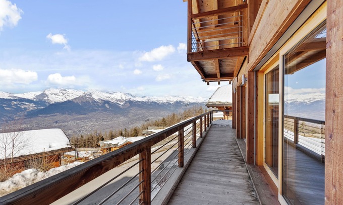 Veysonnaz Ski Chalet | Chalet Marmotte, just 50m from the Veysonnaz ski run