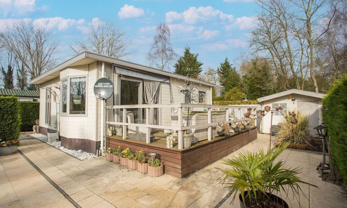 Hoek Ski Chalet | Chalet near De Braakman Nature Reserve