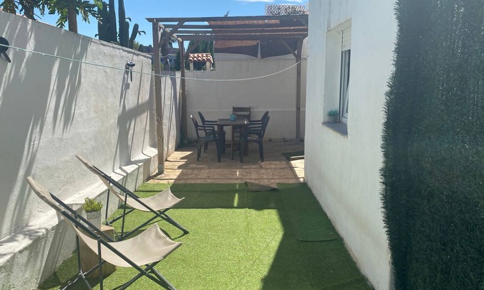 Vinaros Ski Chalet | Chalet Para 8-10 Personas, Jardín, Parking, Junto a la Playa, Aire Acondicionado