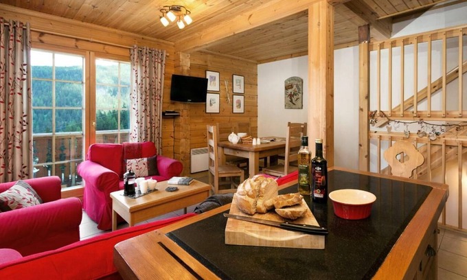 La Roche Ski Chalet | Chalet, parking, tv, ski locker, 70-80m², La Plagne