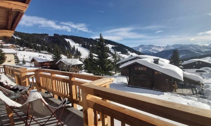 Les Saisies Ski Chalet | Chalet ski in ski out | Les Saisies center | 12 pers | Sauna