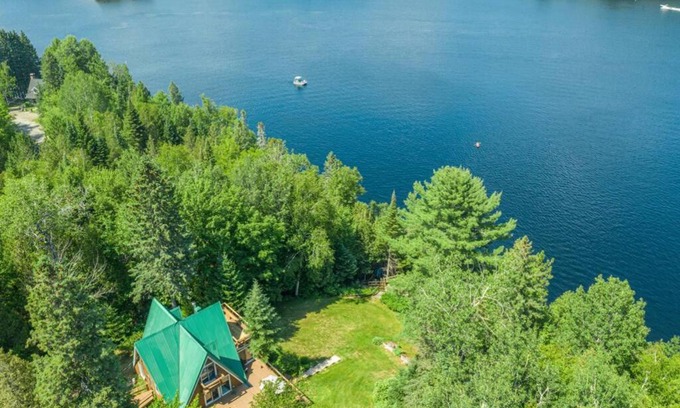 Chertsey Ski Chalet | Chalet Vert le lac