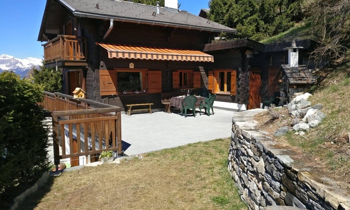 St. Luc Ski Chalet | Chalet VOLIÈRE HAUT -Outside : chalet for 8 persons, large terrace, garden, balcony, barbecue, sun t