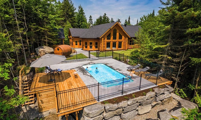 Fiddler Lake Resort Ski Chalet | Chalet White Rabbit at Fiddler Lake