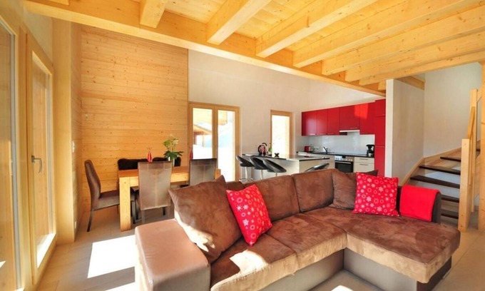 Heremence Ski Chalet | Chalet, wifi, 300m from ski slopes, terrace, balcony, fireplace or stove, parking, tv, 105m², Thyon