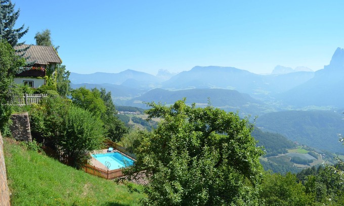 Longomoso Ski Chalet | Chalet with pool and garden overlooking the Dolomites