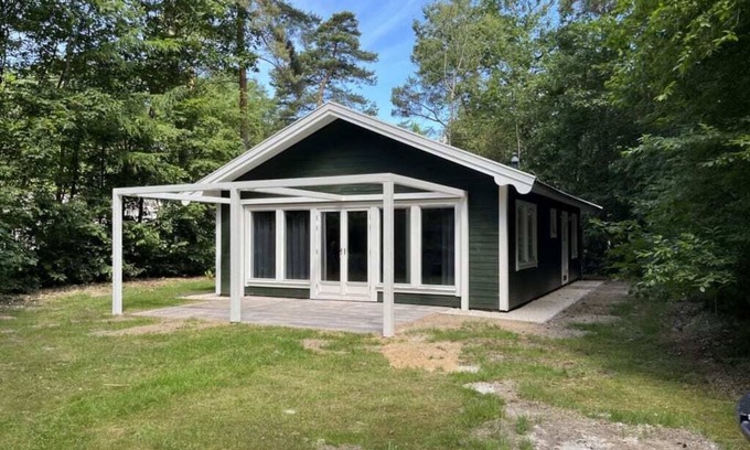 Municipality of Westerveld Ski Chalet | Chalet with 3 bedrooms and a garden