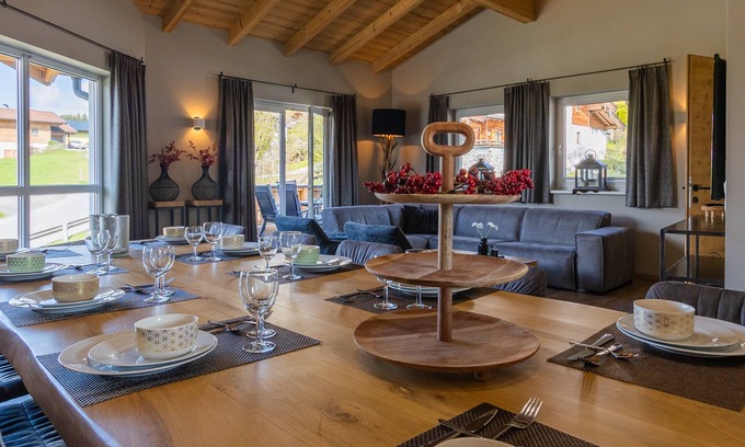 Furth House | CHALET with COSINESS | SAUNA | WIFI | WATERFALL SHOWERS