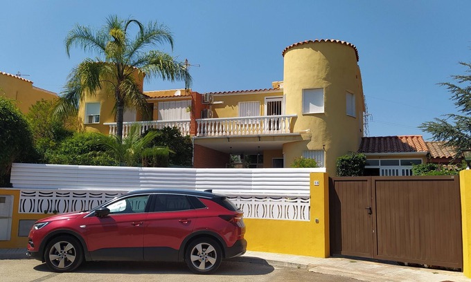 Peniscola Ski Chalet | Chalet with private pool, air conditioning and wifi in Peñiscola for 6/8 persons