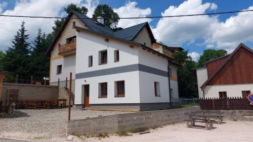 Cerny Dul Ski Chalet | Chalupa a apartmány Marika
