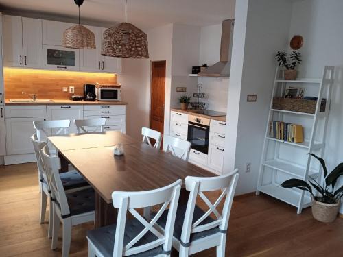 Jemnice House | Chalupa Na Polní