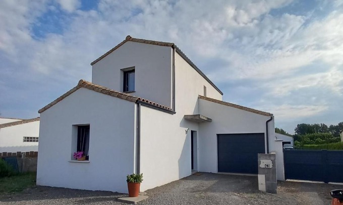 Olonne-sur-Mer House | Chambre d'hôtes Entre mer forêt et marais