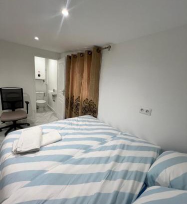 Ormesson-sur-Marne House | Chambre dans un appartement