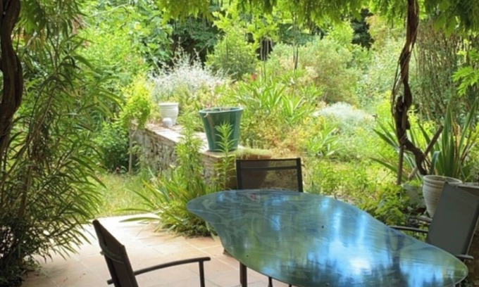 Saint-Hippolyte-du-Fort House | Chambre en Plein Cœur du Village de Saint Hippolyte du Fort