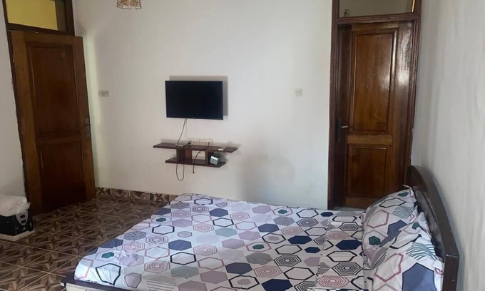 Limete Apartment | Chambre moderne/Modern Room