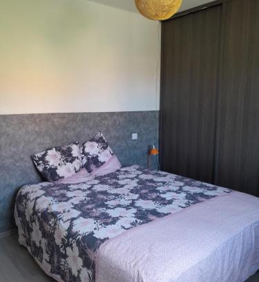 Sarrouilles House | Chambre paisible à la campagne