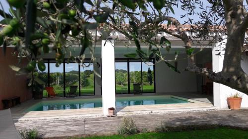 Saint-Pierre-d'Oleron House | Chambres d'hôtes Les Sarments