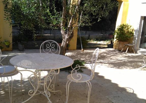 Sanary-sur-Mer Bed & Breakfast | Chambres de la Terre Blanche