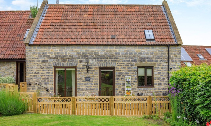 Ashcott Cottage | Chapel Barn - UK46738