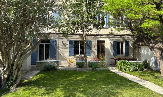Avignon House | Character house with wooded garden in Avignon