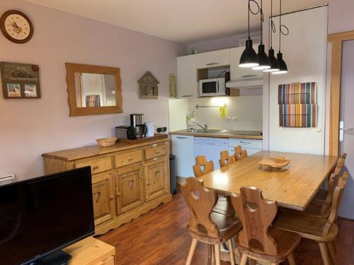 Vignec Apartment | Charmant 3 Pièces pour 8 avec Balcon et Piscine à Vignec, près de Saint-Lary-Soulan - FR-1-504-27