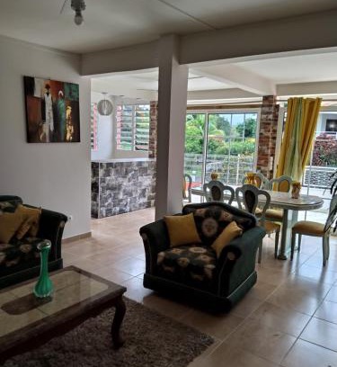 Saint-Joseph Apartment | charmant appartement gondeau jambette