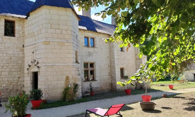 Saint-Denis-en-Val House | Charmant refuge à Courchamps, terrasse et jardin