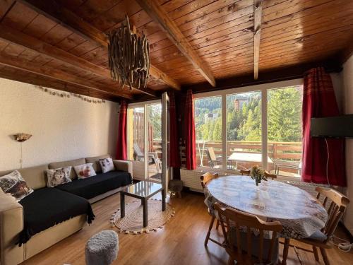 Pra Loup Apartment | Charmant studio avec balcon, près des pistes - FR-1-165A-94