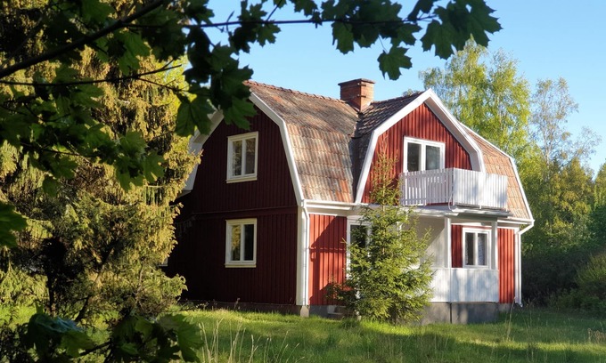 Vanern - Vattern House | Charmantes Landhaus am Vänern See. Großes Naturgrundstück und Nahezu Alleinlage