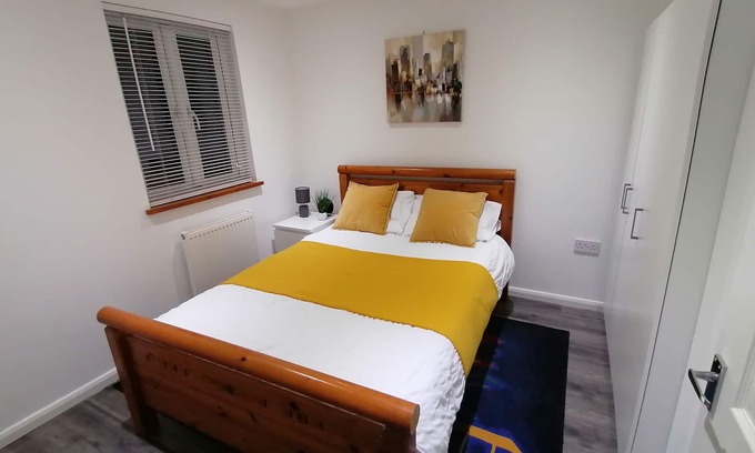 Wyken Apartment | Charming 1-Bed Apartment in Coventry