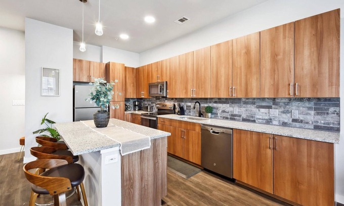 Fort Worth Apartment | Charming 1-bedroom apartment with WiFi, fitness room in wonderful Fort Worth