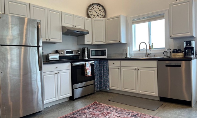 Iowa City Apartment | Charming, 1-bedroom 'Barndominium' on organic vegetable farm in Iowa City