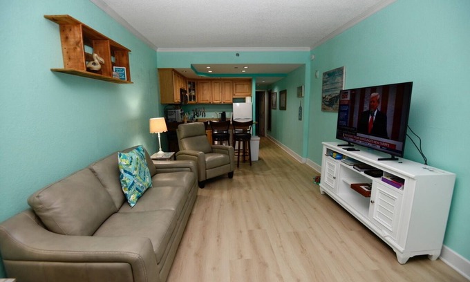 Hatteras Condo | Charming 1-bedroom condo sleeps 6 in Hatteras with WiFi, AC, Pool ,walk to Beach