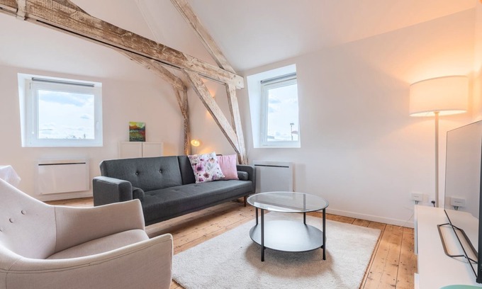 Marcq-en-Baroeul Apartment | Charming 2-bedroom apartment at Croisé Laroche