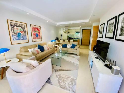 Theoule-sur-Mer Apartment | Charming 2-Bedroom Apartment in Théoule-sur-Mer with Swimming Pool Access