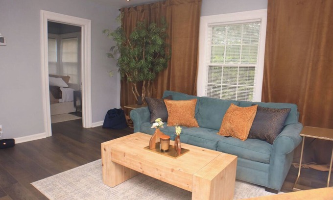 Marietta Apartment | Charming 2-bedroom apartment with WiFi, AC in lovely Marietta